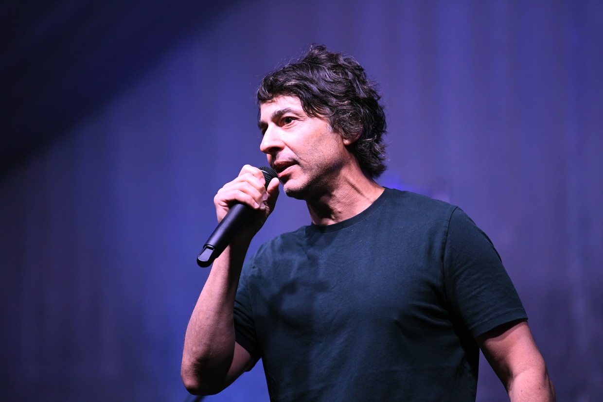 Arj Barker